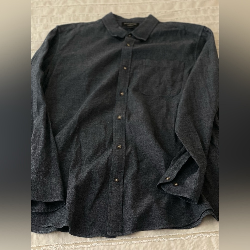 Banana Republic men’s Lg denim-look shirt